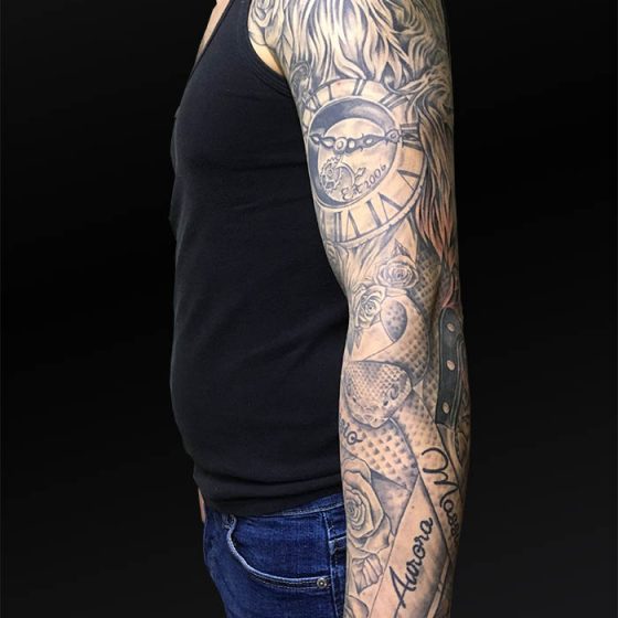 Sleeve